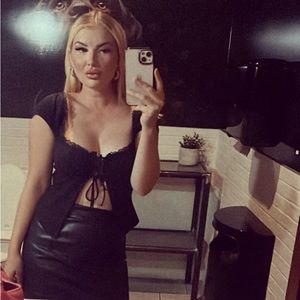 Meet your Posher, Carlene